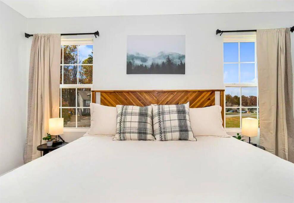 Willow Trace: Family Retreat, Hot Tub, Gaming! بيدجن فورج المظهر الخارجي الصورة